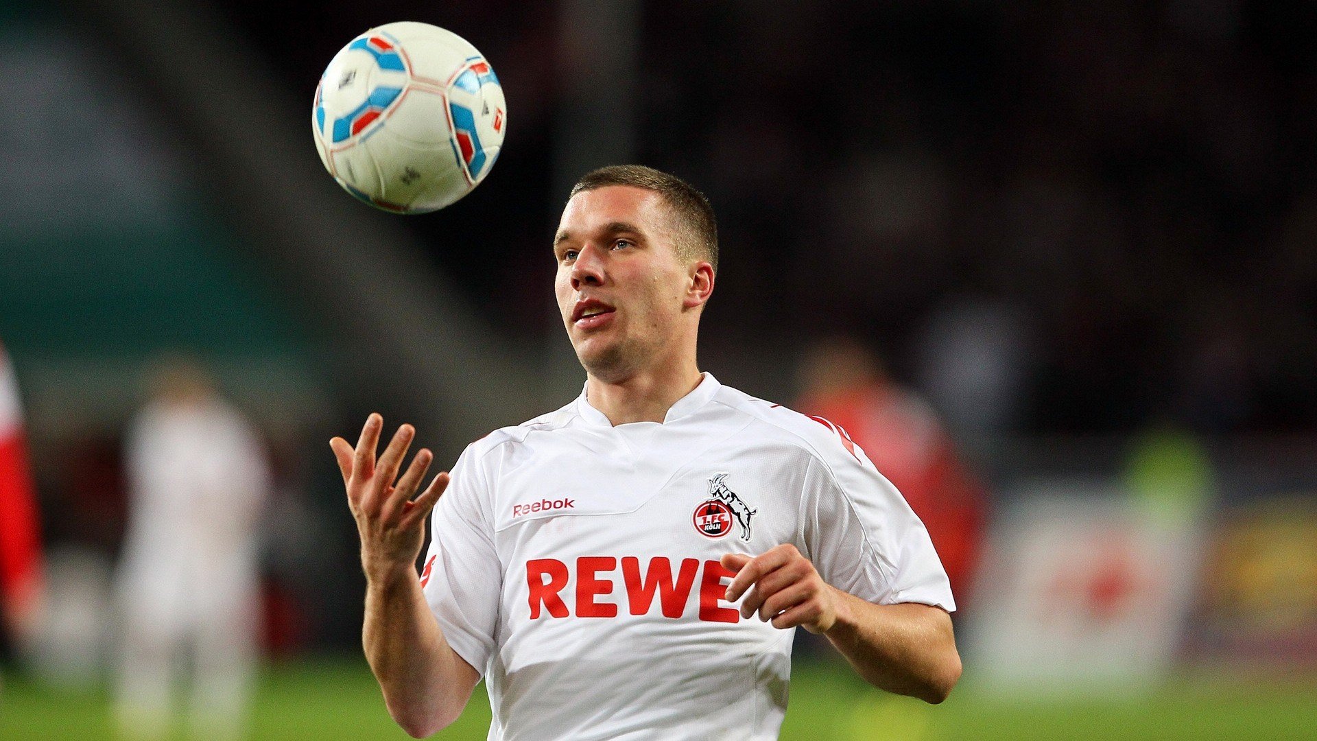 德甲球队基于数据分析优化中场组织与防守协作，德甲著名中场