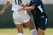 乐鱼体育平台登录-环球足球：不同大陆足球文化的碰撞，环球足球鞋