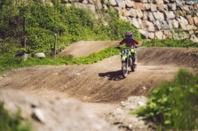 乐鱼体育官网网址-全国青少年登山赛贵州赛段精彩刺激，青年登山活动